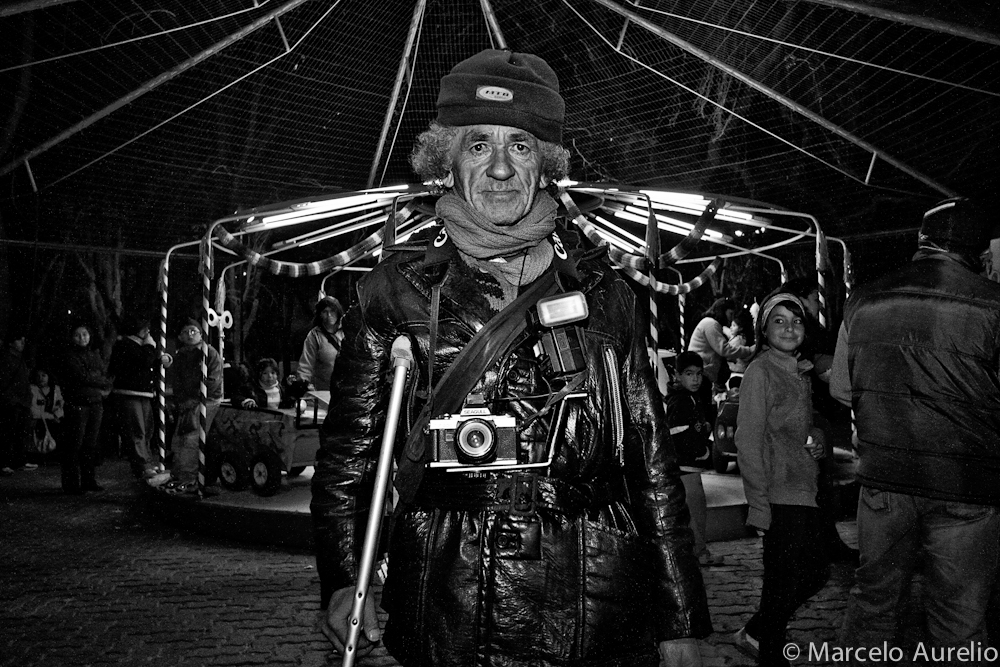 Hernn. El fotógrafo de la calesita de Plottier - Neuquén - Argentina