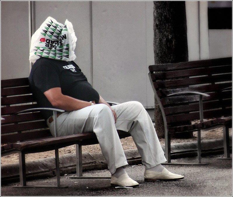 El hombre de la bolsa / El hombre del saco - Plaza Catalunya - Barcelona