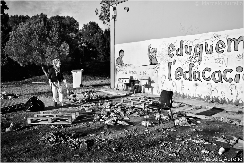 Eduquem l'educació - Después de la fiesta - UAB - Bellaterra - Barcelona