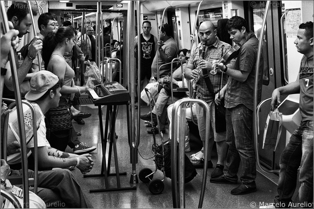 Músicos en el metro - Barcelona